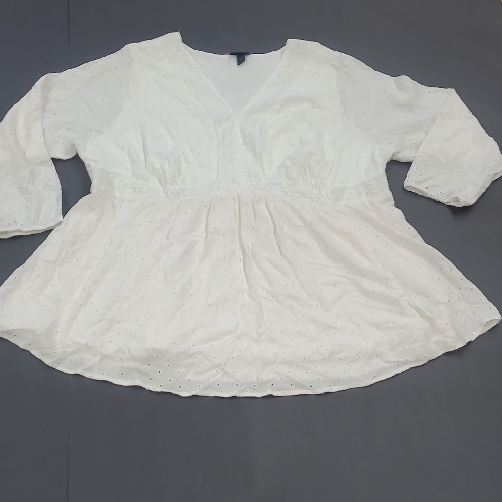Torrid White Eyelet Detail Peasant Flowy Women's Top Size 3 (3X) - Picture 6 of 12